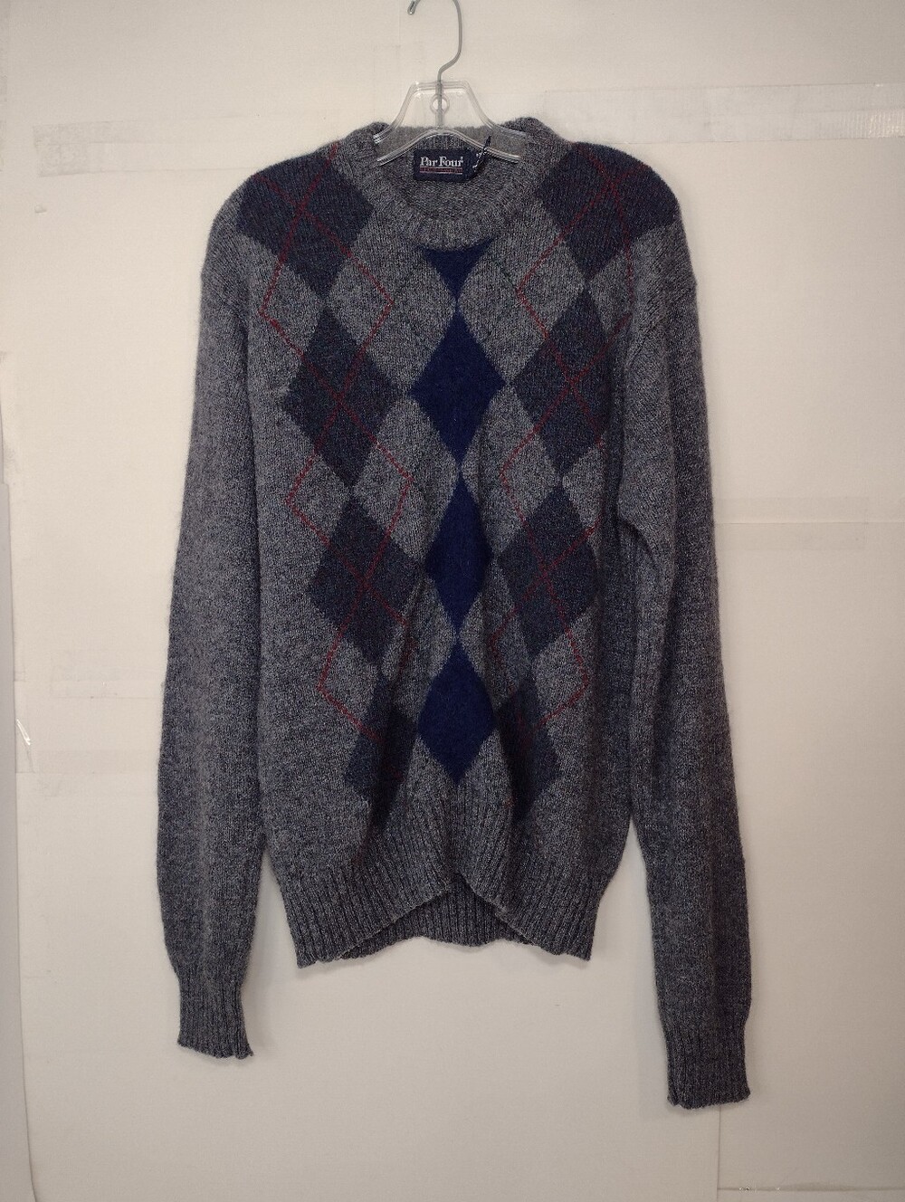 Par Four Men's Wool Blend Gray Argyle Crewneck Sweater